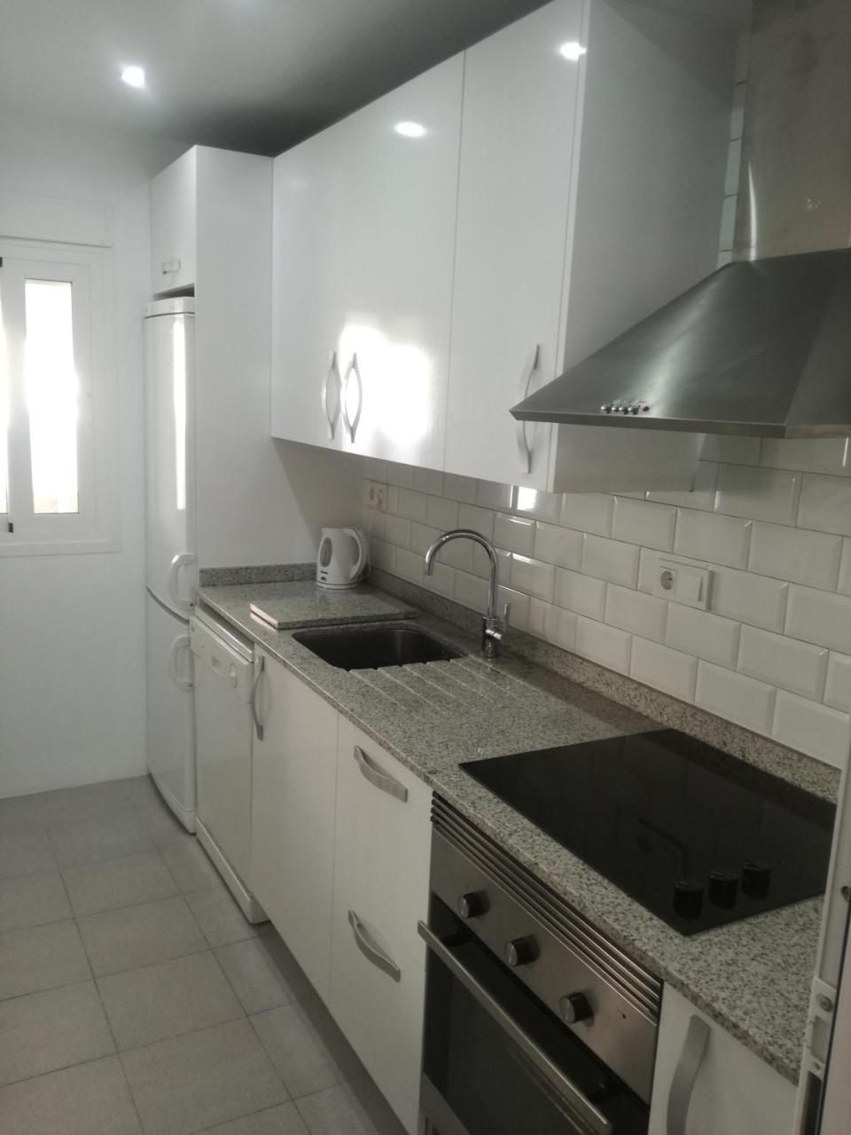 2 Bedroom Newly Renovated Bungalow Close To Bars & Restaurants Los Alcazares Exterior photo